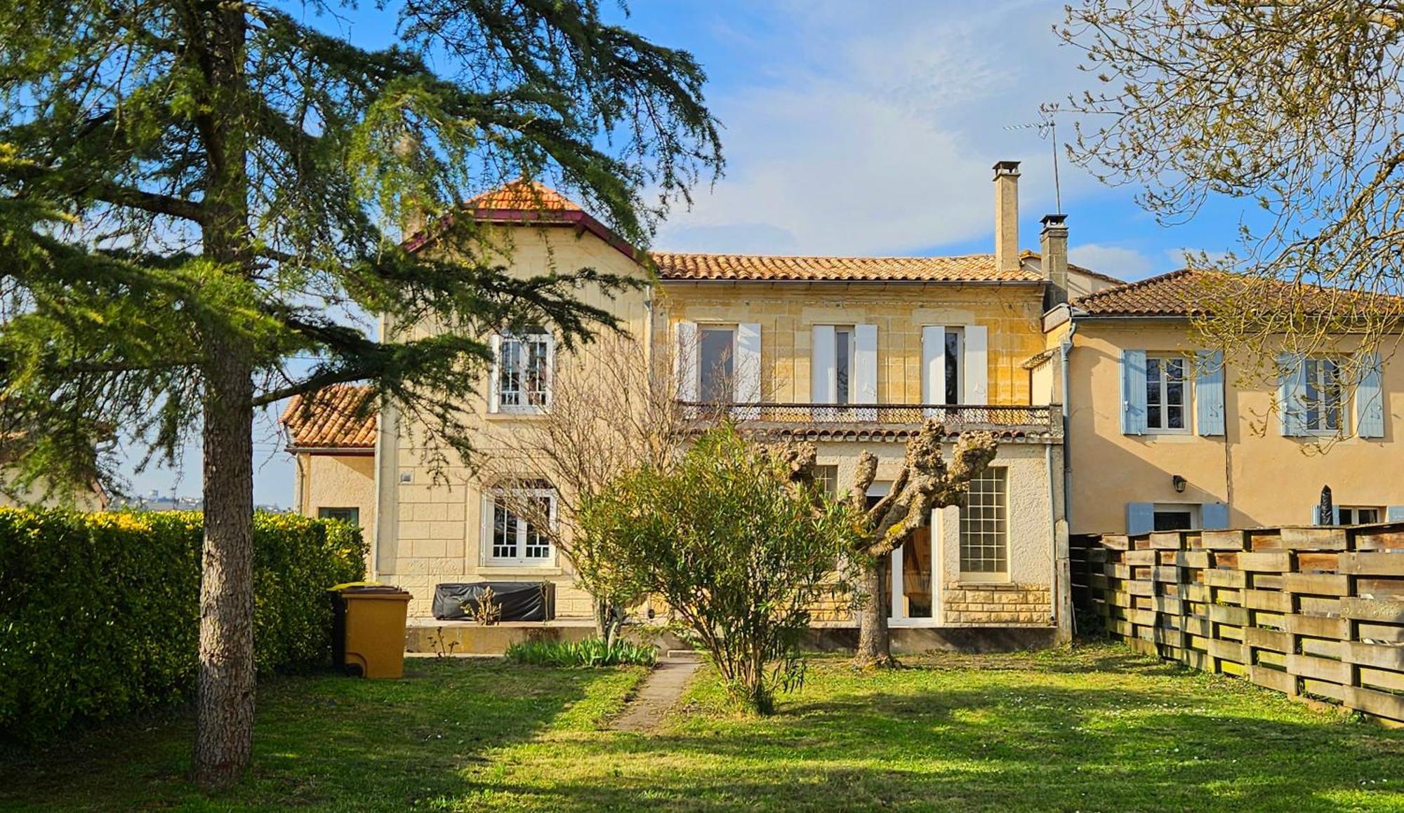 Gite Chateau Touzinat - Saint-Emilion Exterior photo